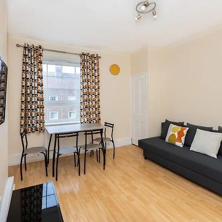 Tranquil 1Br In South Bank With Onsite Parking Apartamento Londres Exterior foto