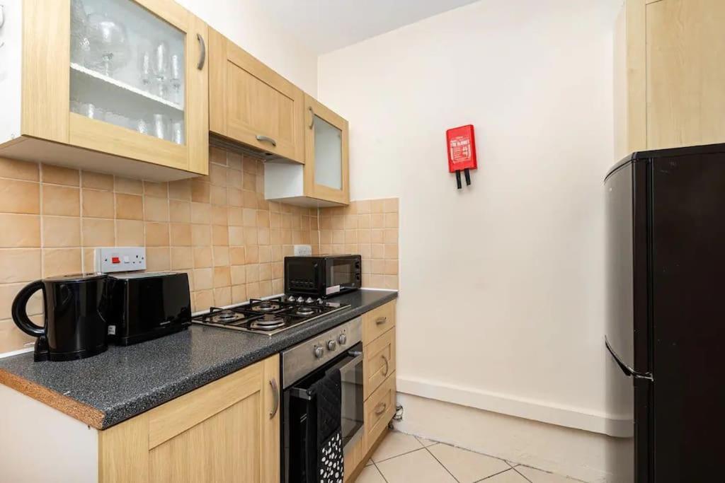 Tranquil 1Br In South Bank With Onsite Parking Apartamento Londres Exterior foto